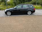 BMW Touring 320d 2.0d 120kw Cuir Très propre, Autos, BMW, Cuir, Electronic Stability Program (ESP), Achat, Boîte manuelle