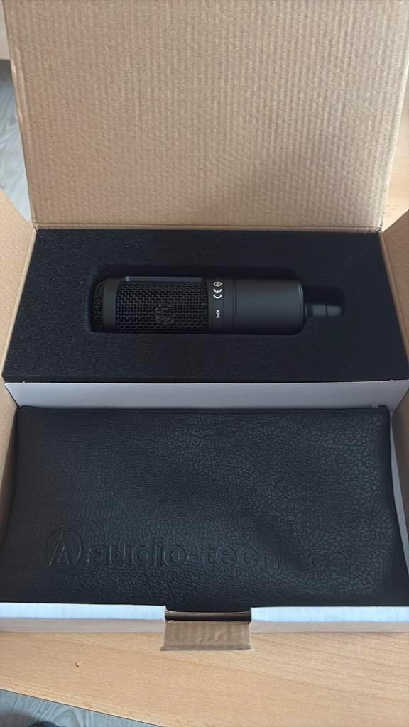 Micro Audio-Technica + carte son  + câble XLR 10m, Muziek en Instrumenten, Microfoons, Ophalen