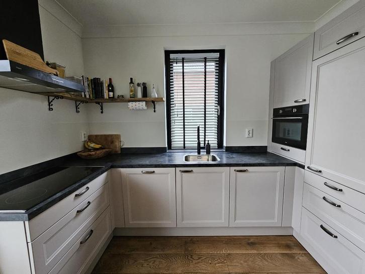 Complete Brocante Grijze Keuken in U- of L-Vorm GEDEMONTEERD, Huis en Inrichting, Keuken | Complete keukens, Zo goed als nieuw