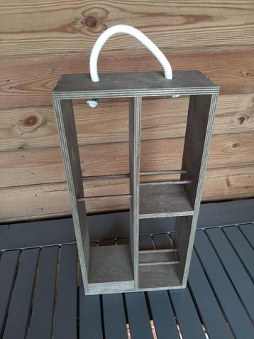 mooi houten wijnkistje in nieuwstaat beschikbaar voor biedingen