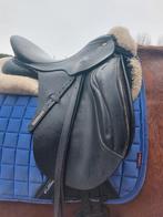 Horse en passion dressuurzadel 18inch, Dieren en Toebehoren, Ophalen, Gebruikt, Dressuur
