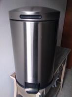 POUBELLE À PÉDALE SALES, Enlèvement