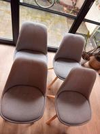 Lot de 4 chaises design scandinave – Très bon état, Gris, Enlèvement, Utilisé, Autres matériaux
