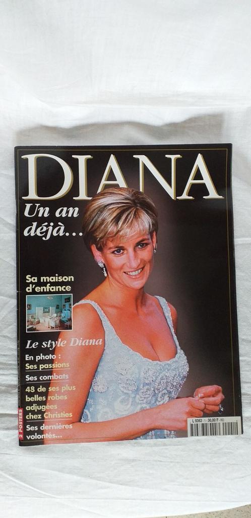 Diana un an déjà, Collections, Revues, Journaux & Coupures, Enlèvement ou Envoi