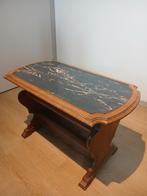Tafel voor de kranten, Antiek en Kunst, Ophalen