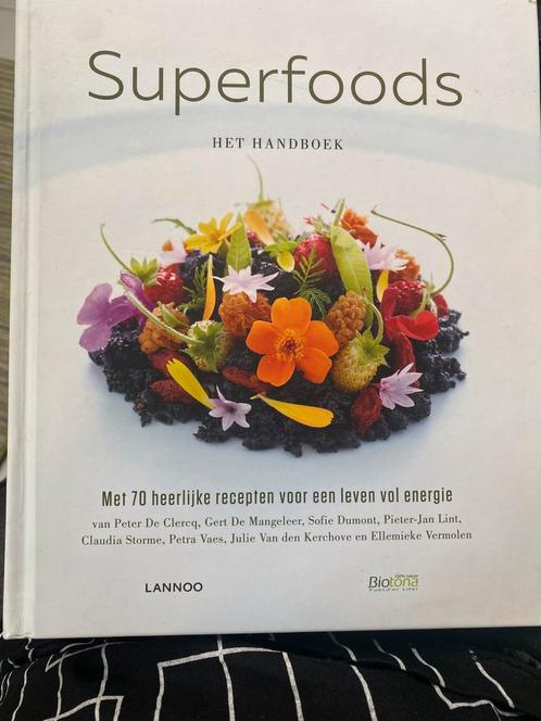 Biotona - Superfoods - het handboek (hardcover), Boeken, Kookboeken, Zo goed als nieuw, Ophalen of Verzenden