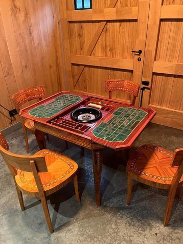 Italian game table ( poker , schaken , … ) disponible aux enchères