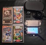 Psp 4 jeux 1 caméra 1 housse 1 protection 1 chargeur, Consoles de jeu & Jeux vidéo, Consoles de jeu | Sony PSP, Comme neuf, Enlèvement