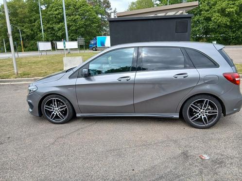 Mercedes B180 benzine Amg line Automaat 06/2017, Auto's, Mercedes-Benz, Particulier, B-Klasse, ABS, Achteruitrijcamera, Airbags