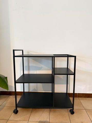 Open kastje: drankenkast/boekenkast/decoratie beschikbaar voor biedingen