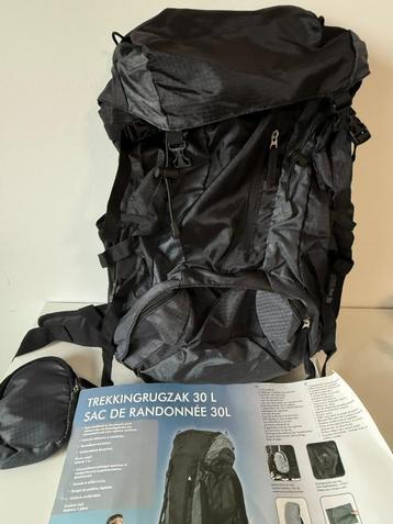 *NIEUW* Trekkingrugzak 30 liter beschikbaar voor biedingen