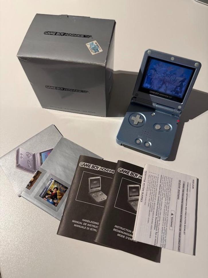Gameboy Advance SP Artic Blue Boxed, Games en Spelcomputers, Spelcomputers | Nintendo Game Boy, Gebruikt, Ophalen of Verzenden