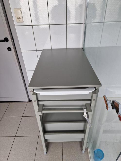 Verschoningstafel met badje en lade, Huis en Inrichting, Badkamer | Badkamermeubels, Zo goed als nieuw, Ophalen