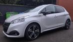 Peugeot 208 Gt line 1.2 benzine 81kw, Auto's, Peugeot, Euro 5, Zwart, 1199 cc, Leder en Stof