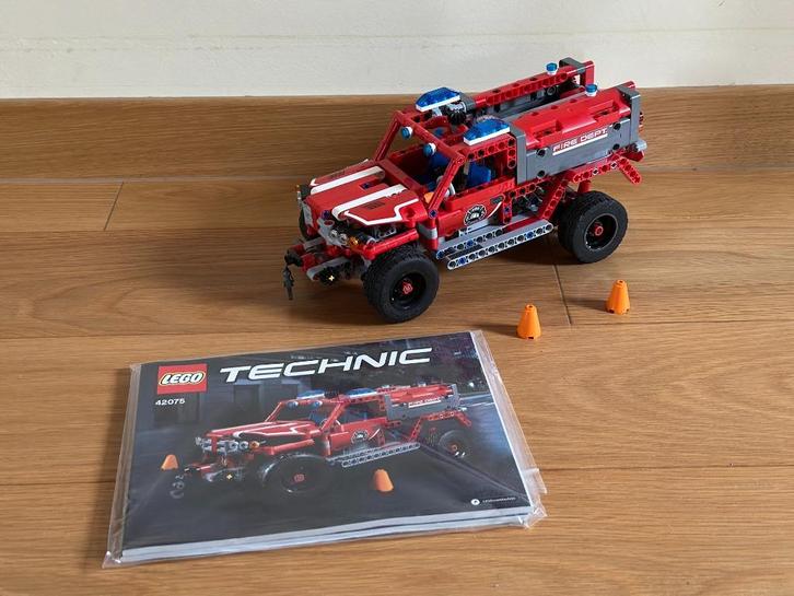Lego Technic 42075 - First Responder, Enfants & Bébés, Jouets | Duplo & Lego, Utilisé, Lego, Ensemble complet, Enlèvement ou Envoi