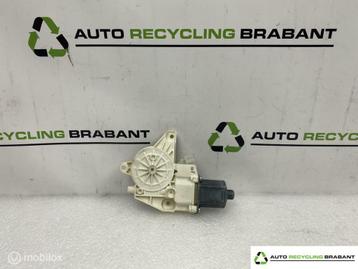 Raammotor Links Voorzijde Mercedes B Klasse W246 A2469065200 beschikbaar voor biedingen