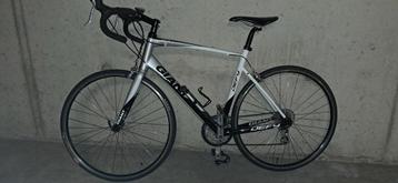 Giant Defy beschikbaar voor biedingen