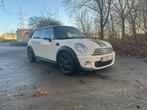 Mini Cooper D 1.6 Full Option Clima Pano Cuir Euro5, Auto's, Voorwielaandrijving, Euro 5, 4 cilinders, Wit