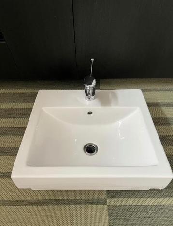 Lavabo opbouw + Grohe kraan beschikbaar voor biedingen