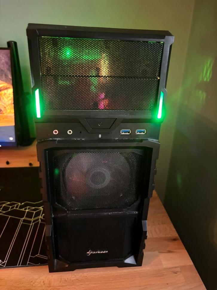 Gaming pc, Computers en Software, Desktop Pc's, Gebruikt, 3 tot 4 Ghz, SSD, 32 GB, Met videokaart, Gaming, Ophalen of Verzenden