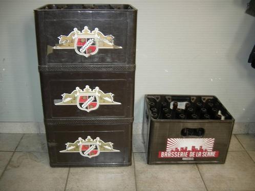 4 Bierbakken met lege flesjes zonder  etiketten, Verzamelen, Biermerken, Gebruikt, Overige typen, Ophalen