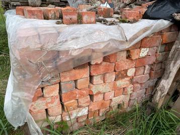 Boerkes stenen 1388 stuks. Afmetingen: 18 x 8 x 7 beschikbaar voor biedingen