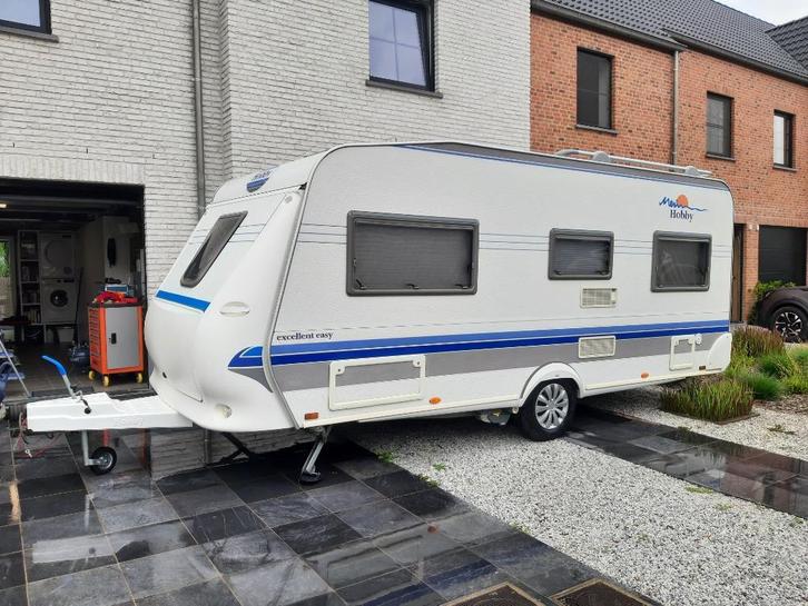 Hobby Excellent Easy 495, Caravans en Kamperen, Caravans, Particulier, tot en met 5, 1000 - 1250 kg, Rondzit, Hobby, Frans bed