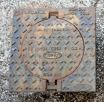 gietijzeren putdeksel Fondatel BOR250, Neuf, 80 mm ou plus, Enlèvement ou Envoi, Évacuation