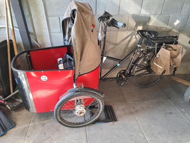 Nihola Family bakfiets, Fietsen en Brommers, Fietsen | Bakfietsen, Gebruikt, Overige merken, 2 kinderen, Elektrisch, Huif, Ophalen