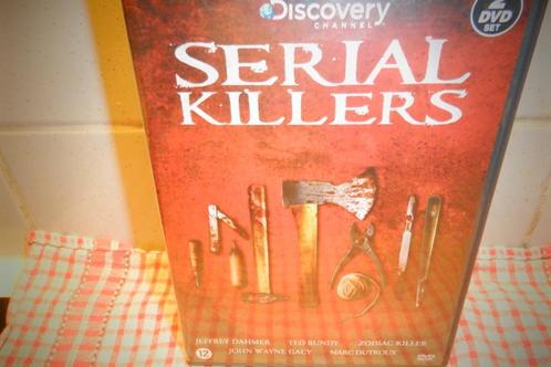 DVD Serial Killers (2-DVD'S), CD & DVD, DVD | Horreur, Comme neuf, Gore, À partir de 12 ans, Enlèvement ou Envoi