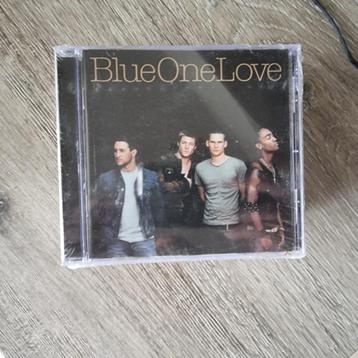 CD Blue – One Love beschikbaar voor biedingen