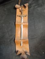 Dague avec fourreau cuir, Enlèvement ou Envoi