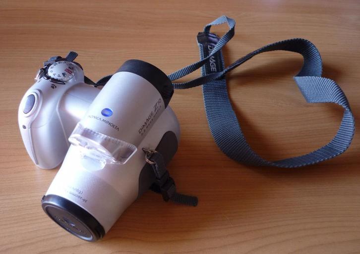 Digitale fotocamera fototoestel DiMage Z10 Konica Minolta, Audio, Tv en Foto, Fotocamera's Digitaal, Konica, Ophalen of Verzenden