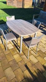 Tafel en 4 stoelen. Appart te koop., Ophalen of Verzenden, Zo goed als nieuw