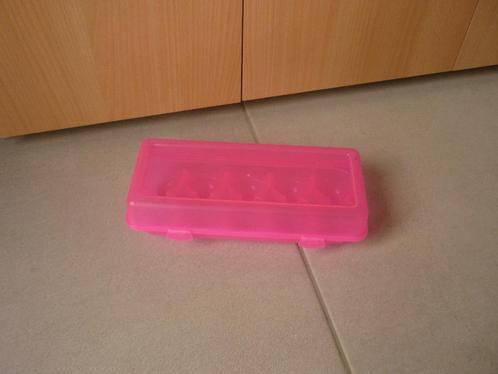 Fluo fuchsia roze kunststof eierdoos eiopbergdoos eierdoosje, Huis en Inrichting, Keuken | Tupperware, Ophalen of Verzenden