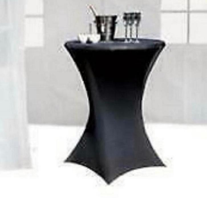 Te huur zeven receptietafels inclusief zwarte hoes, Hobby en Vrije tijd, Feestartikelen | Verhuur, Zo goed als nieuw, Ophalen