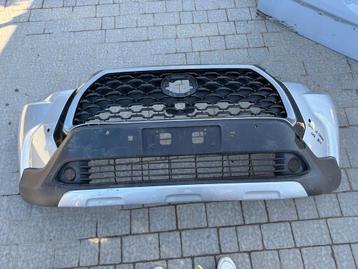 Toyota Corolla Cross voorbumper beschikbaar voor biedingen