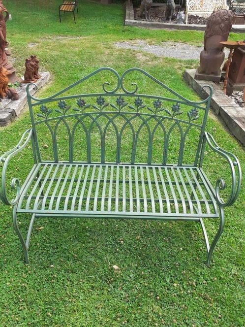 PRACHTIGE SMEEDIJZEREN TUINBANK MET BLOEMENDECORATIE IN PATI, Tuin en Terras, Tuinbanken, Nieuw, Metaal, Ophalen