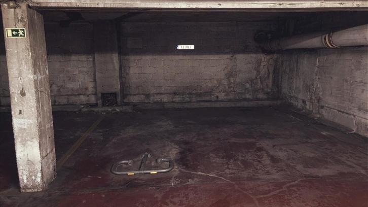 Emplacement de parking couvert, Immo, Garages & Places de parking, Liège (ville)