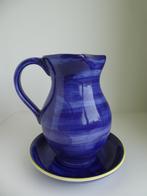 Blauwe kan met bijpassend bord, Huis en Inrichting, Keuken | Servies, Overige typen, Ophalen of Verzenden, Zo goed als nieuw, Effen