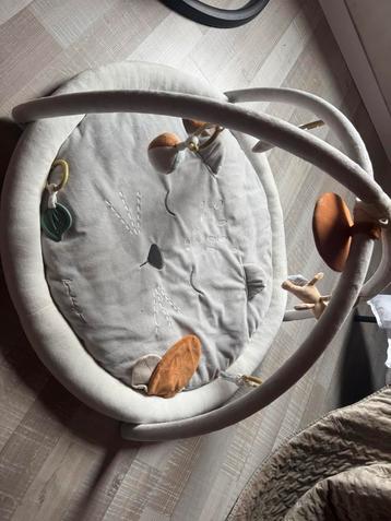 Baby speelmat beschikbaar voor biedingen