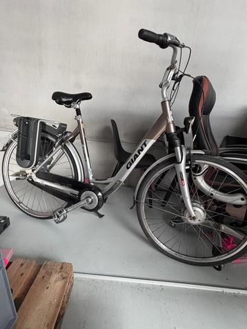 Giant Twist Elektrische Fiets – met lader & sleutel – €350 beschikbaar voor biedingen