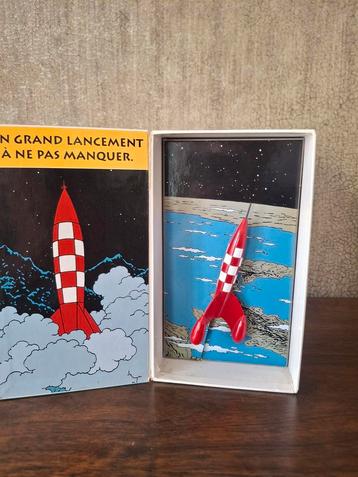 Tintin coffret fusée bois 11,5cm chocolat Poulain, Enlèvement ou Envoi, Tintin, Utilisé
