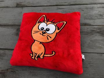 Rood vierkant kussen, oranje kattenpatroon 30x28cm ZG st beschikbaar voor biedingen