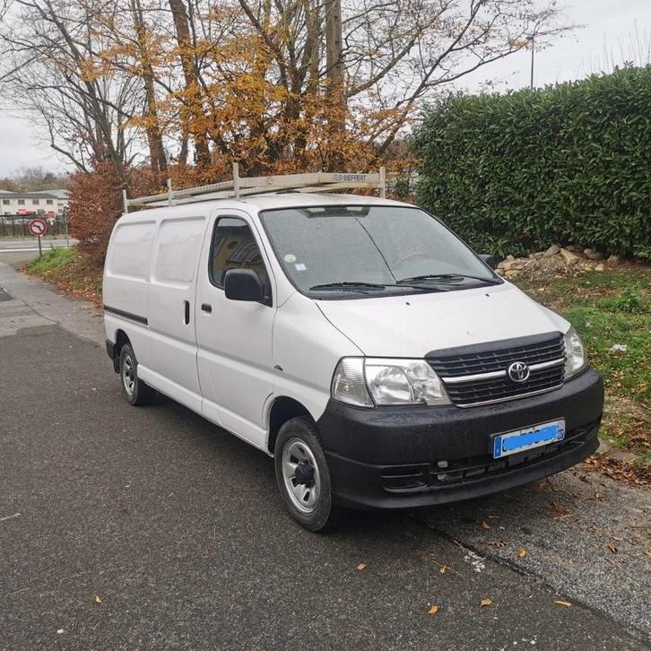 Toyota HiAce 2.5 D4D 117cv 4WD Long Clim, Auto's, Toyota, Particulier, Overige modellen, 4x4, ABS, Achteruitrijcamera, Airbags
