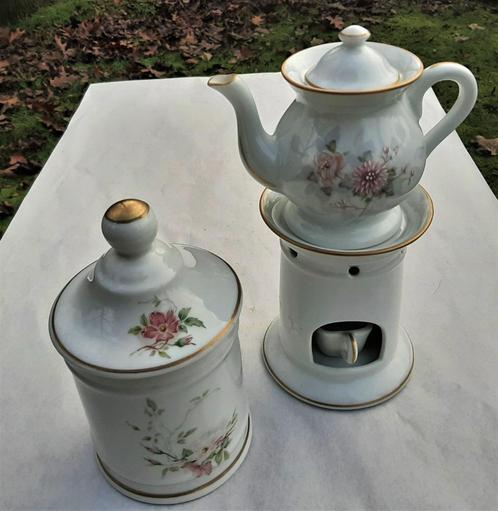 Limoges porseleinen (kruiden) theepot set met warmhouder, Antiek en Kunst, Curiosa en Brocante, Ophalen of Verzenden