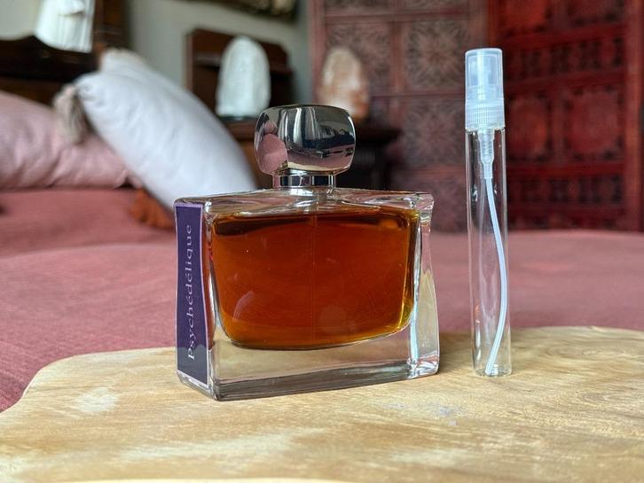 Jovoy - Psychédélique sample/decant, Bijoux, Sacs & Beauté, Beauté | Parfums, Comme neuf, Enlèvement ou Envoi