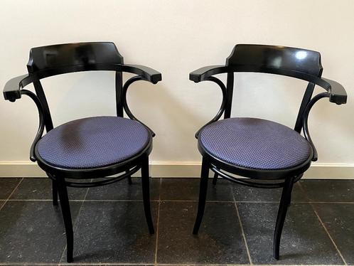 Thonet bistro cafe stoelen, model 233, 4 stuks beschikbaar, Huis en Inrichting, Stoelen, Zo goed als nieuw, Vier, Hout, Stof, Zwart
