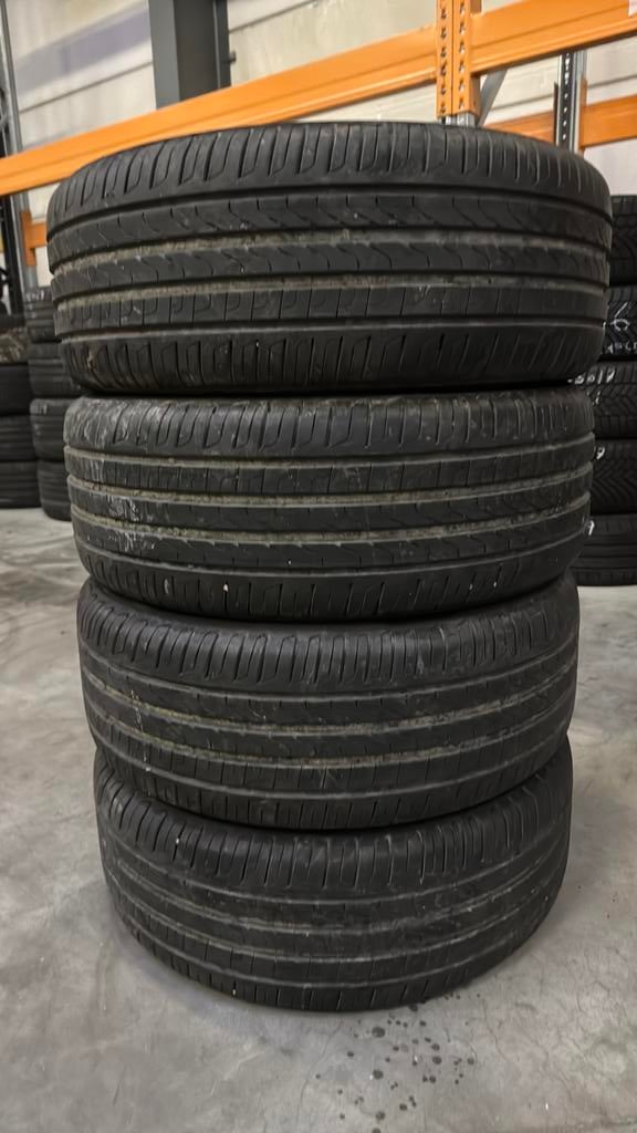 2154518   215/45R18, Ophalen