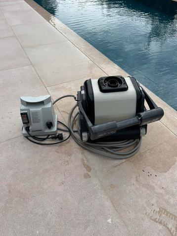 Aqua shark robot beschikbaar voor biedingen